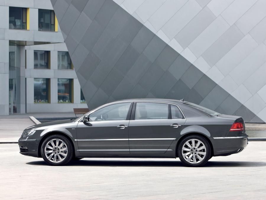  Volkswagen Phaeton W12 2010 года  (фото 6 из 15)
